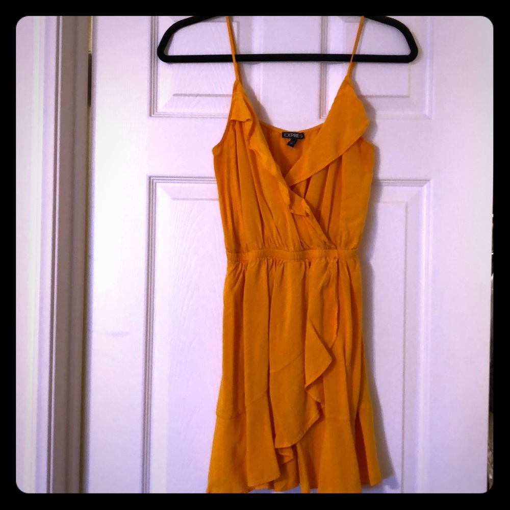 Express yellow flowy dress